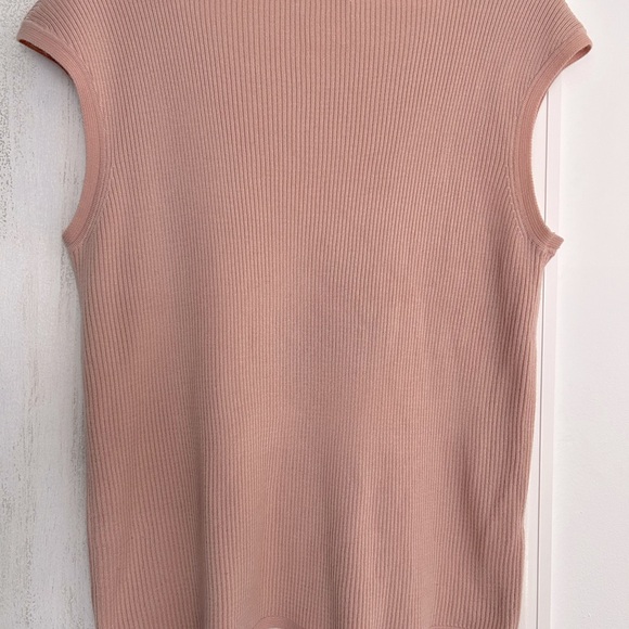 Calvin Klein Women's Pink Knit Ribbed Sleeveless Top - Picture 2 of 5